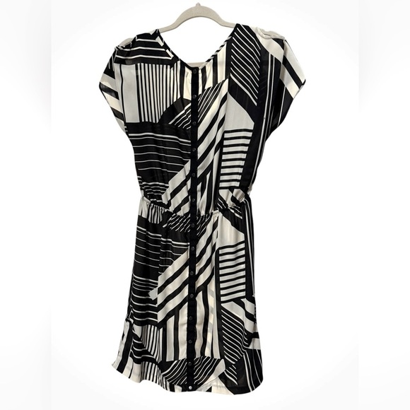 Urban Outfitters Silence + Noise Women's M Black Tan Mini Dress Cold Shoulder - Picture 14 of 15